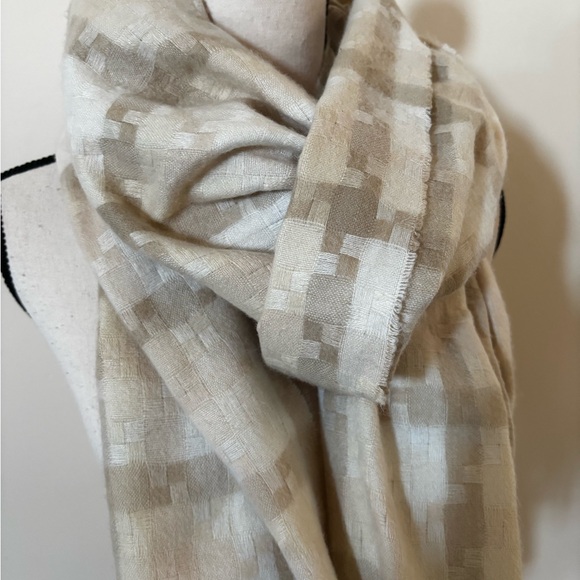 Steve Madden Plaid Neutral Scarf - Picture 2 of 5